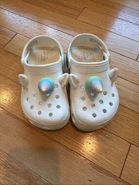 CROCS Kids White Unicorn Clogs with Iridescent Horns